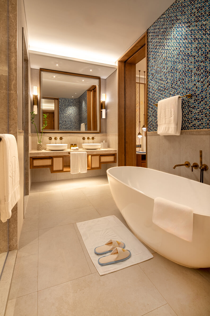 Deluxe Mountain View Guestrooms