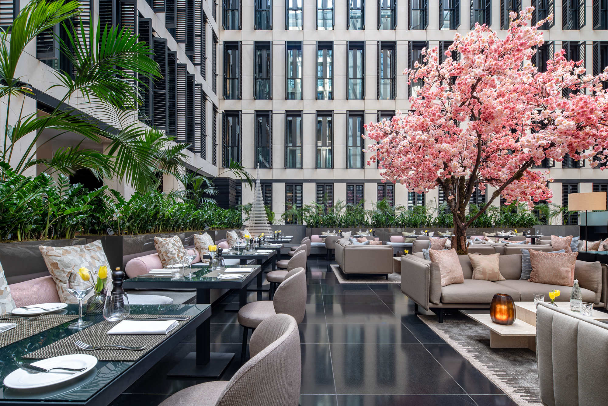 The Atrium Grosvenor House Suites